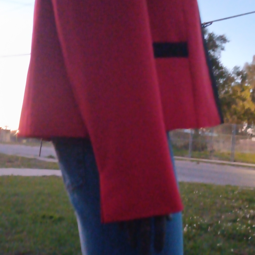 BLACK LABEL by Evan Picone Ladies Beautifully Designed Red Blazer w/ Black Trim - Picture 11 of 16